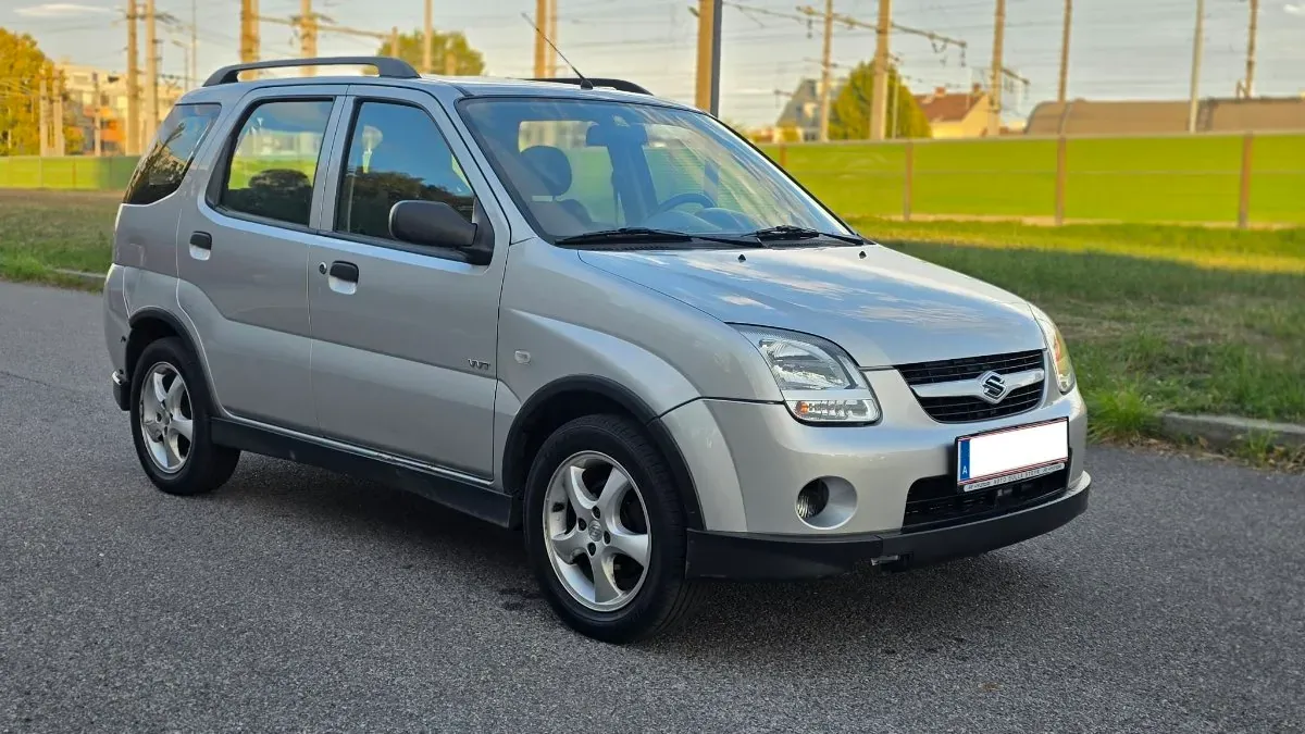 Suzuki Ignis 2006 photo 3