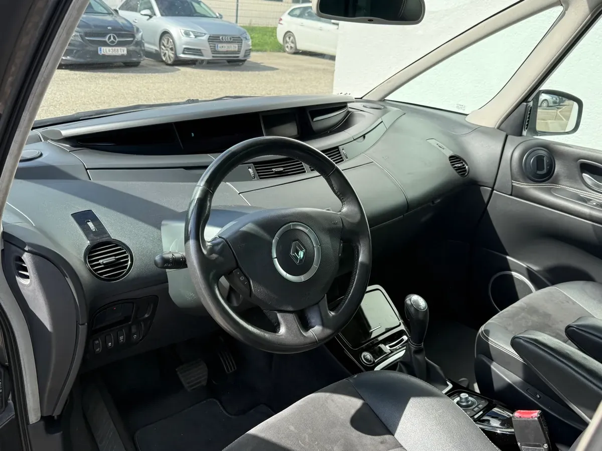 Renault Espace 2015 photo 3