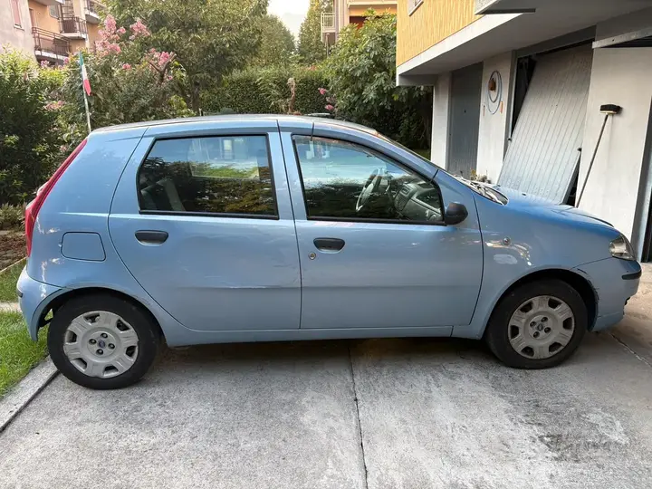 Fiat Punto 2006 photo 3