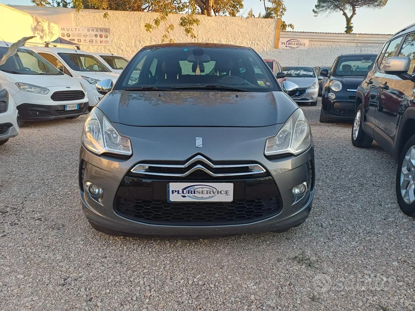 DS Automobiles Ds 3 2011 photo 3