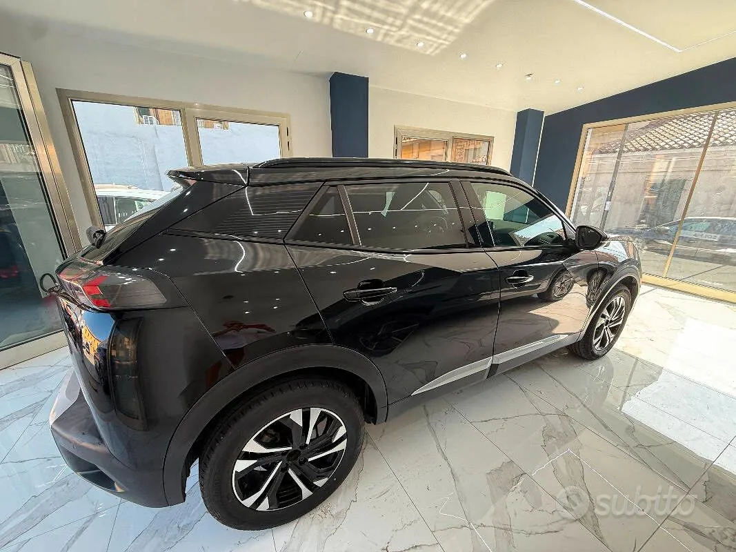 Peugeot 2008 2023 photo 4