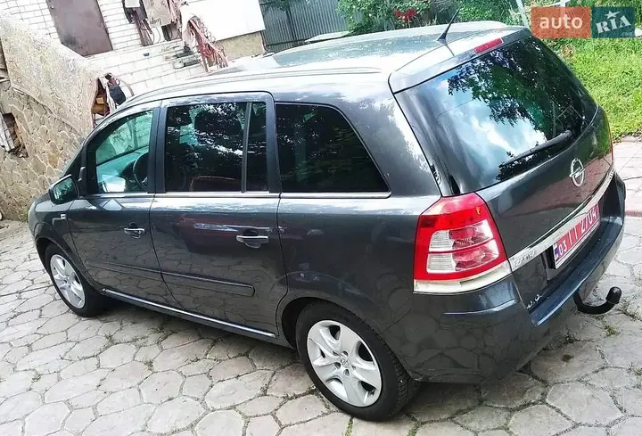 Opel Zafira 2011 photo 5