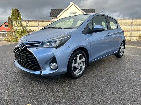 Toyota Yaris 2015 photo 3