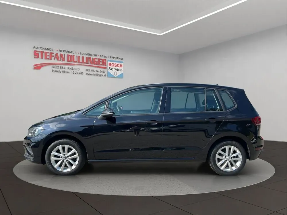 Volkswagen Golf 2019 photo 2