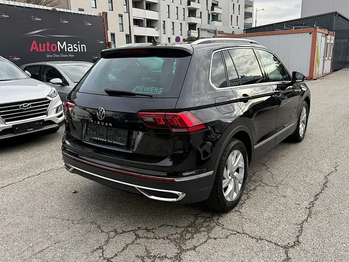 Volkswagen Tiguan 2022 photo 2