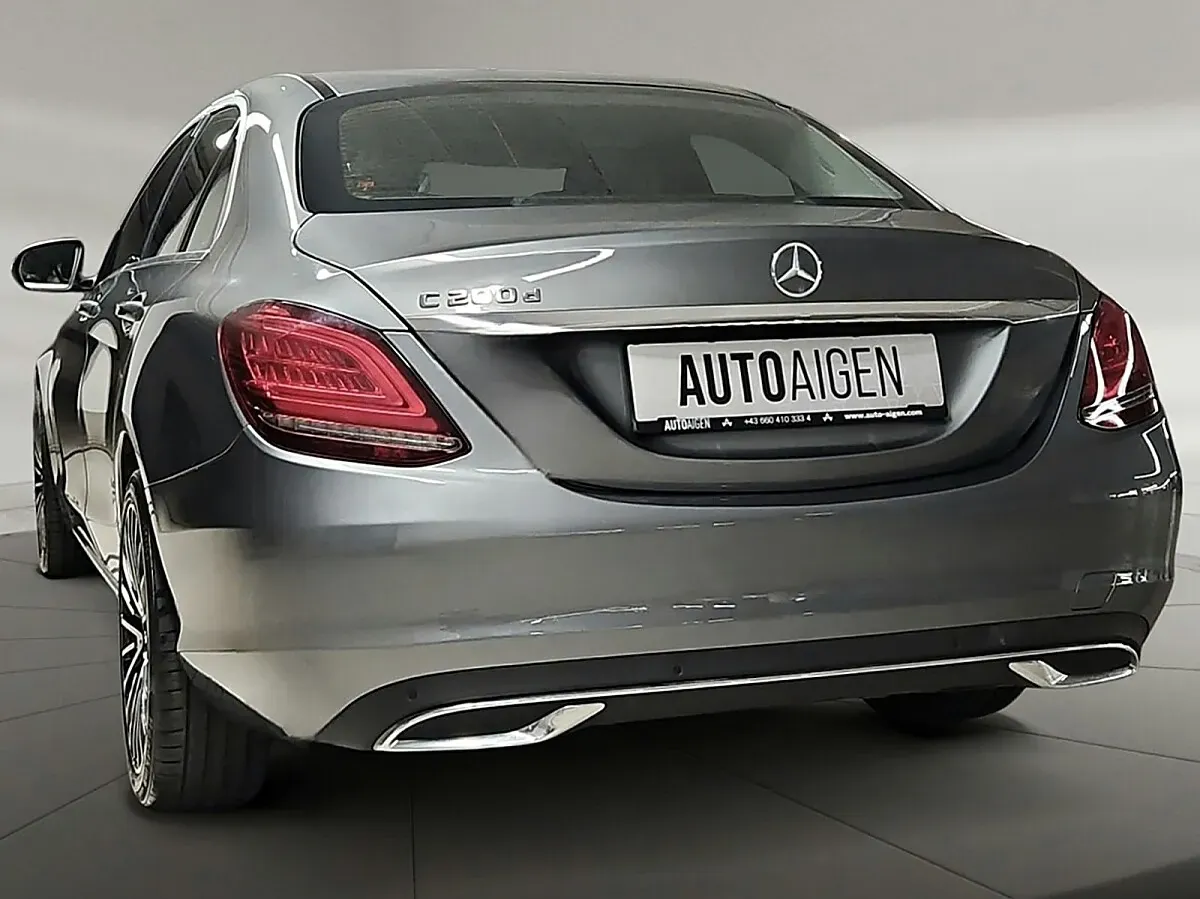 Mercedes-Benz C-Class 2019 photo 3