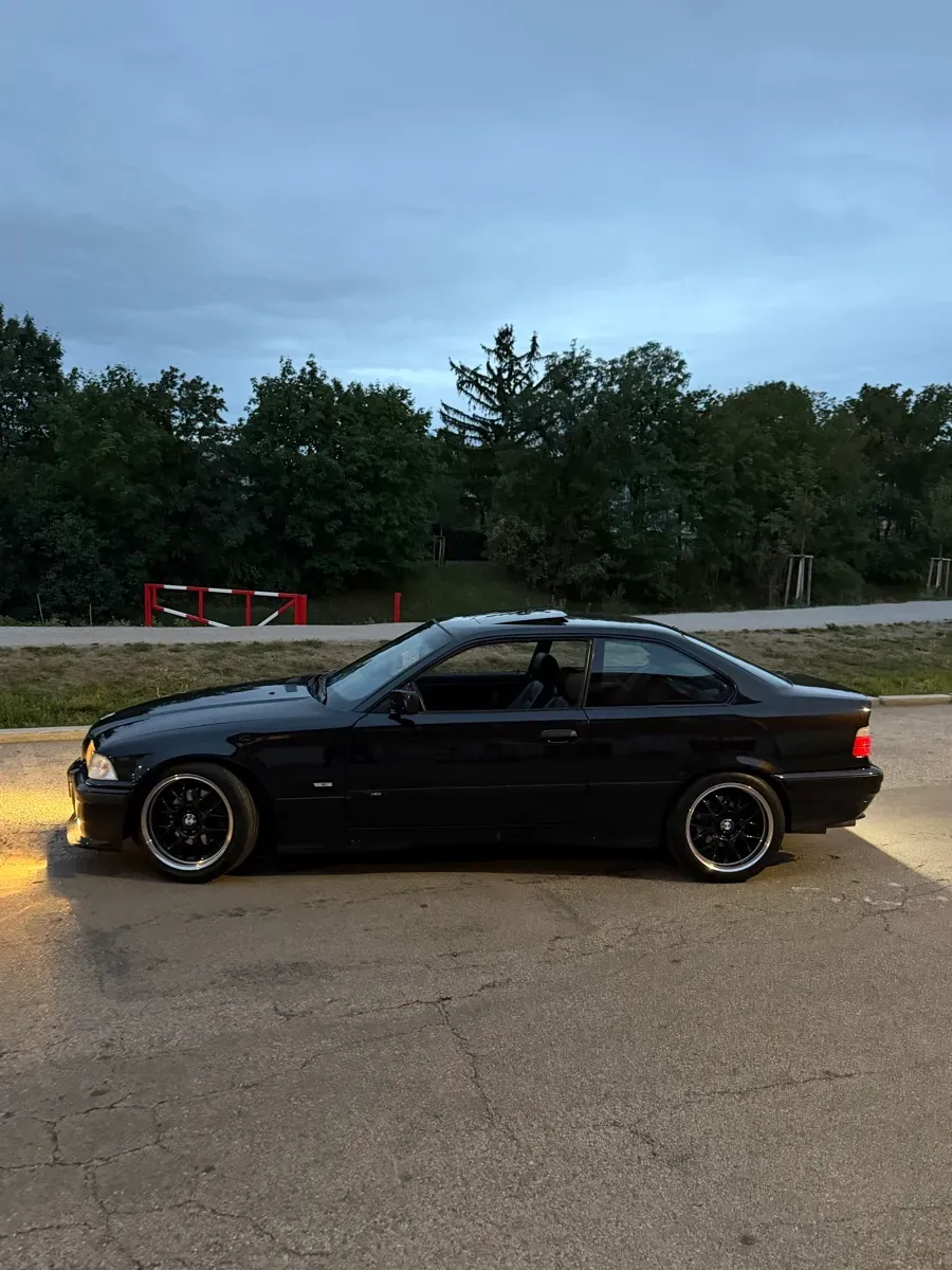 BMW 3 Series 1997 photo 2