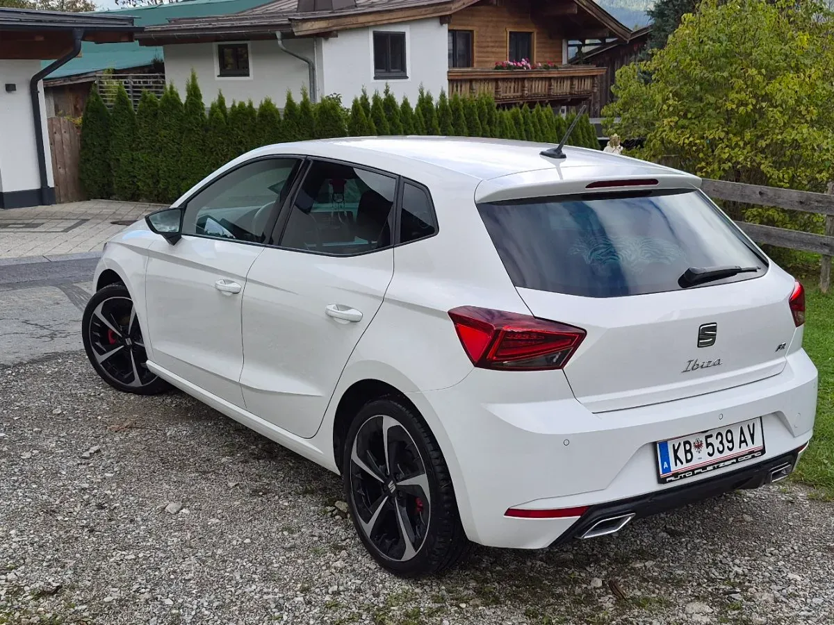 Seat Ibiza 2022 photo 3
