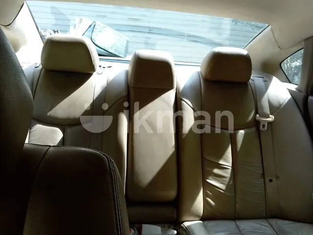 Nissan Cefiro 2004 photo 2
