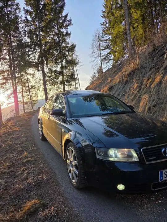 Audi A4 2002 photo 2