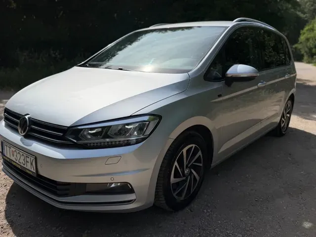 Volkswagen Touran 2019 photo 2