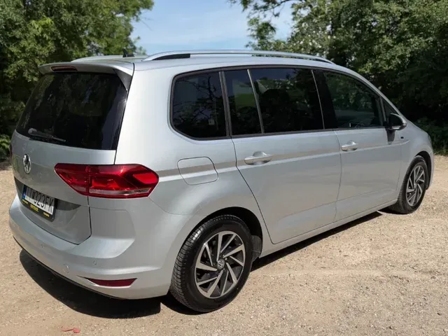 Volkswagen Touran 2019 photo 4