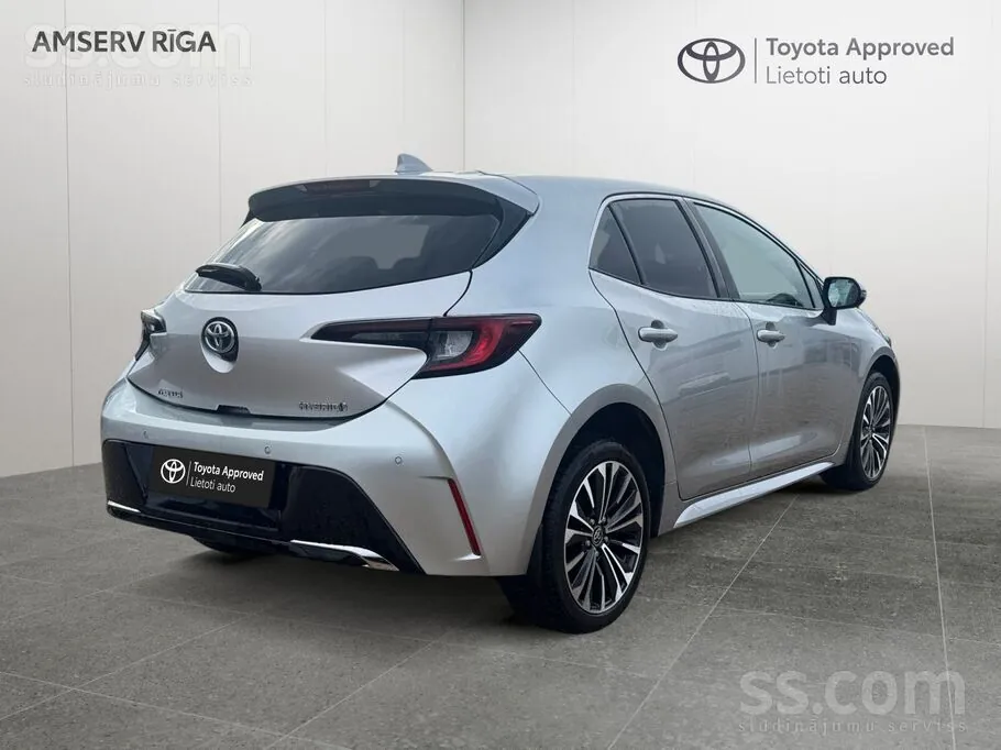 Toyota Corolla 2023 photo 2