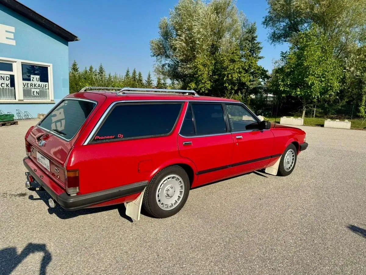 Ford Granada Turnier 1984 photo 3