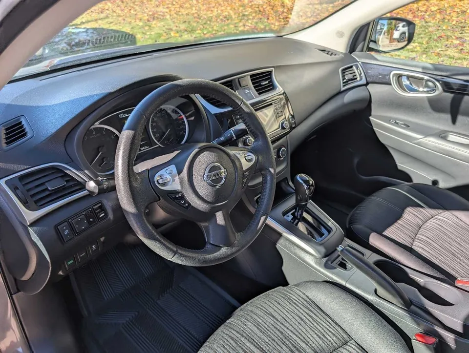 Nissan Sentra 2017 photo 4