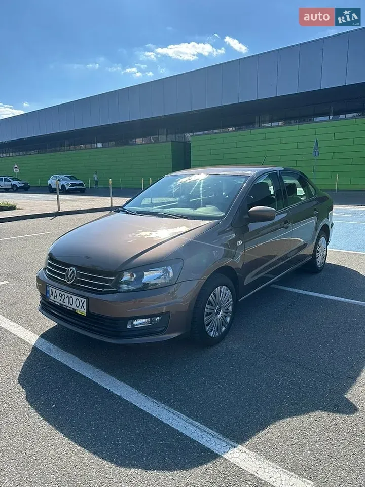 Volkswagen Polo 2015 photo 3