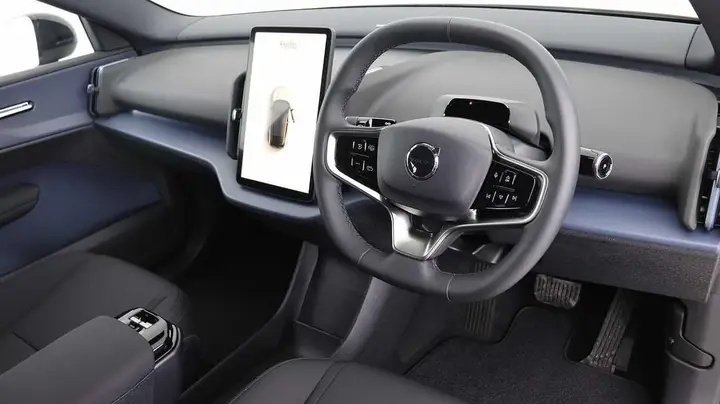 Volvo Ex30 2026 photo 4