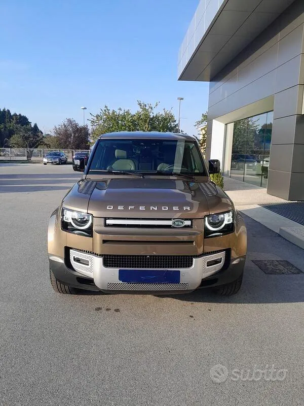 Land Rover Defender 2025 photo 2