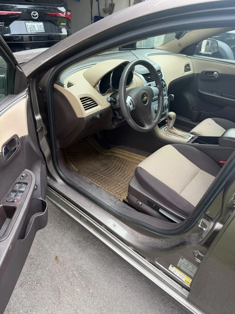 Chevrolet Malibu 2011 photo 4