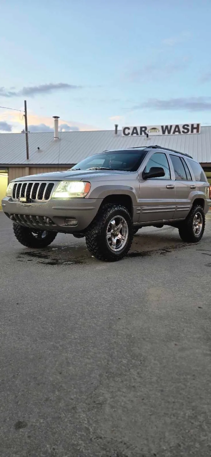 Jeep Grand Cherokee 2000 photo 2