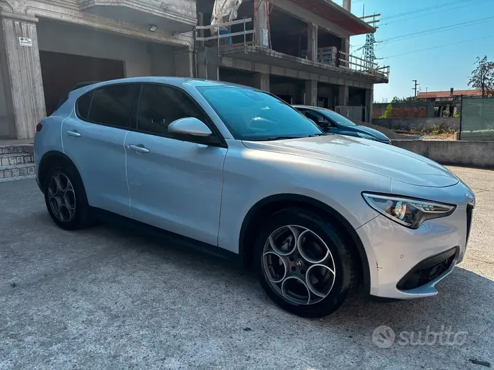 Alfa Romeo Stelvio 2022 photo 3
