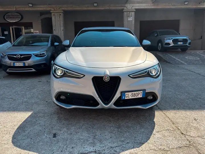 Alfa Romeo Stelvio 2022 photo 2