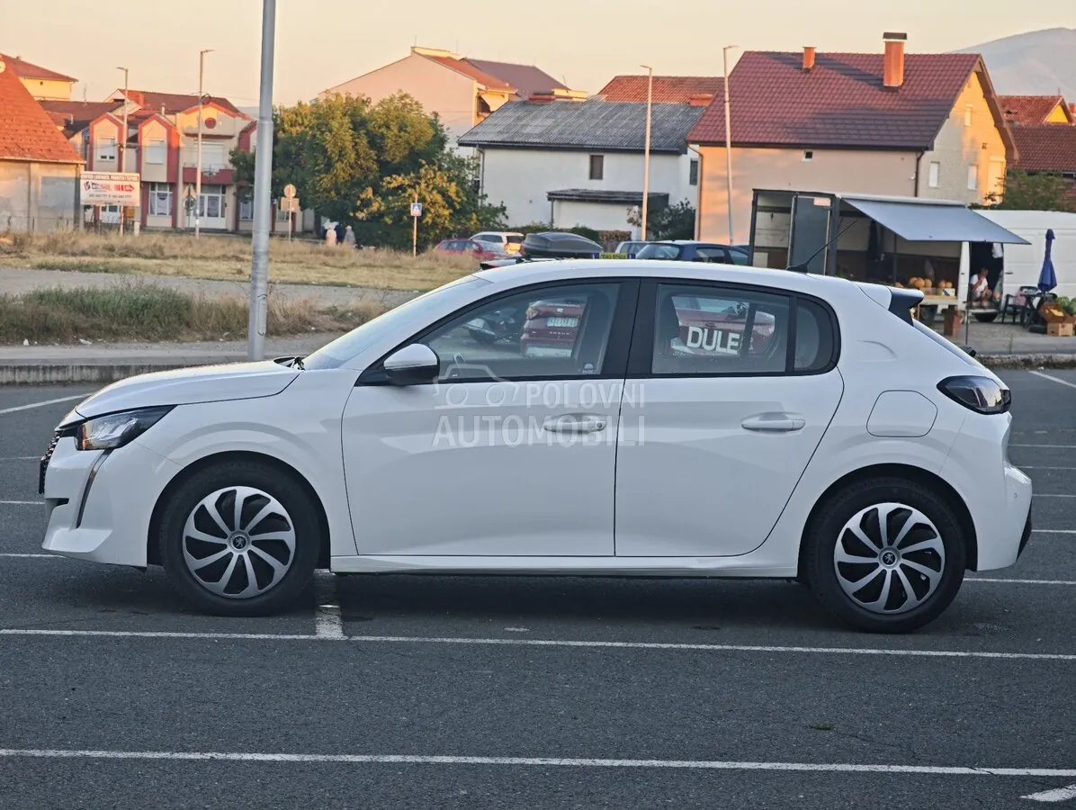 Peugeot 208 2020 photo 3