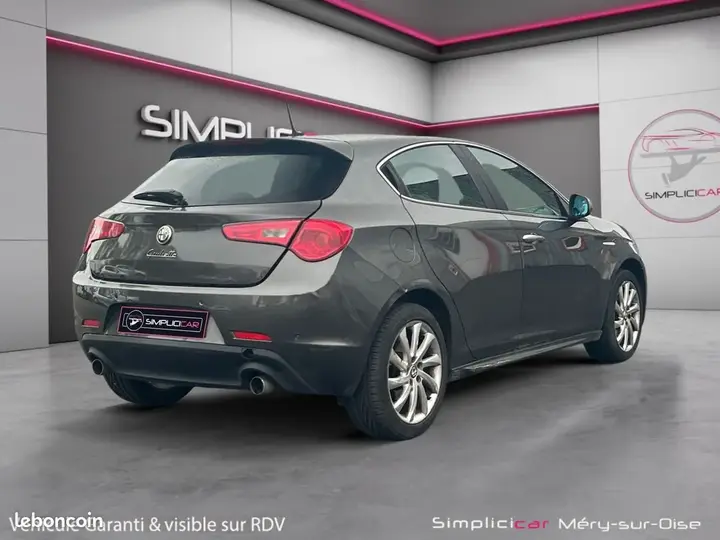 Alfa Romeo Giulietta 2012 photo 5