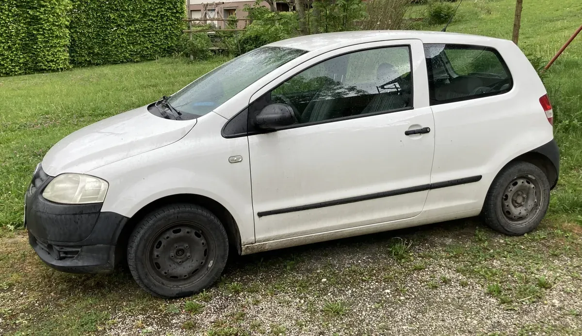 Volkswagen Fox 2012 photo 2