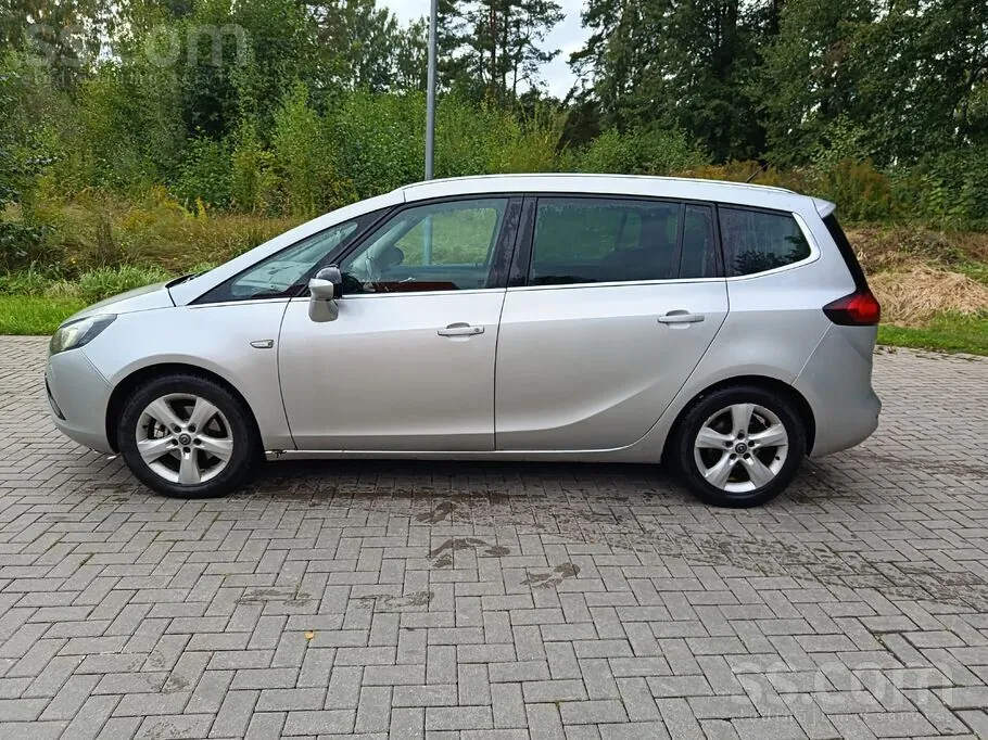 Opel Zafira 2012 photo 2