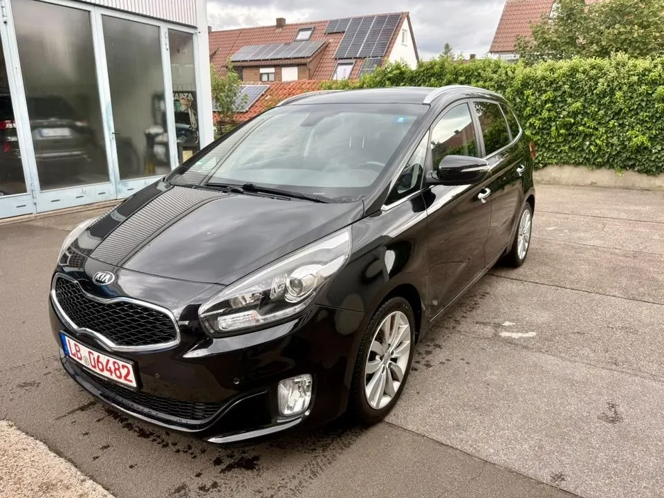 Kia Carens