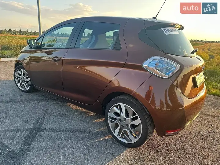 Renault Zoe 2014 photo 3