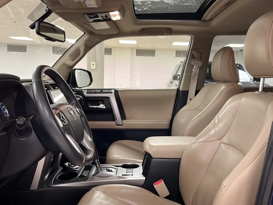 Toyota 4Runner 2016 photo 2