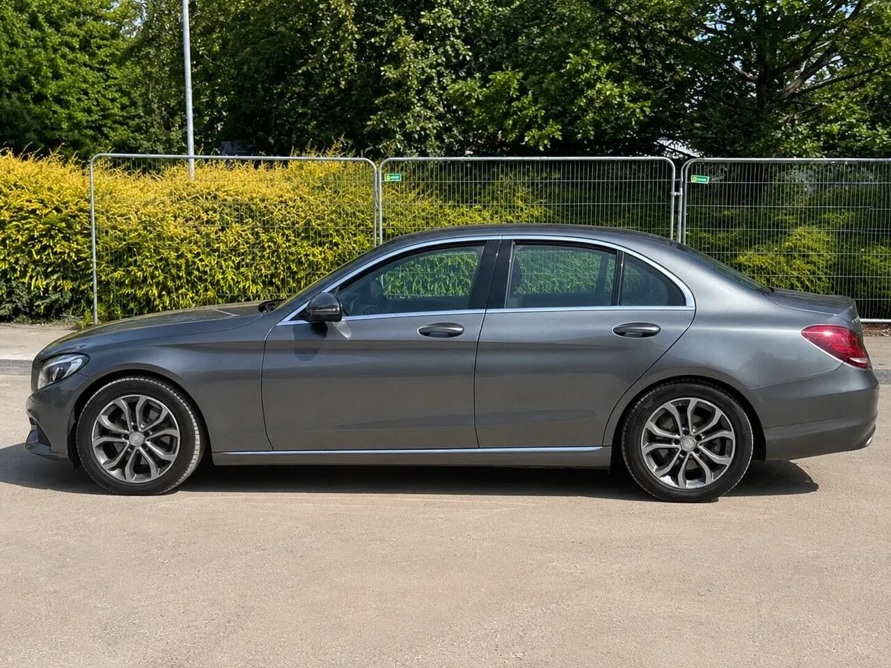 Mercedes-Benz C-Class 2016 photo 2