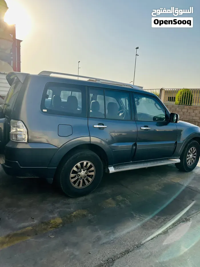 Mitsubishi Pajero Gls 2010 photo 4