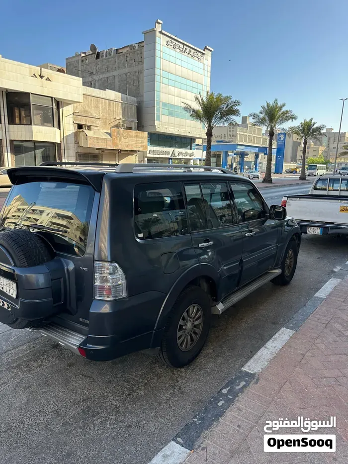 Mitsubishi Pajero Gls 2010 photo 2