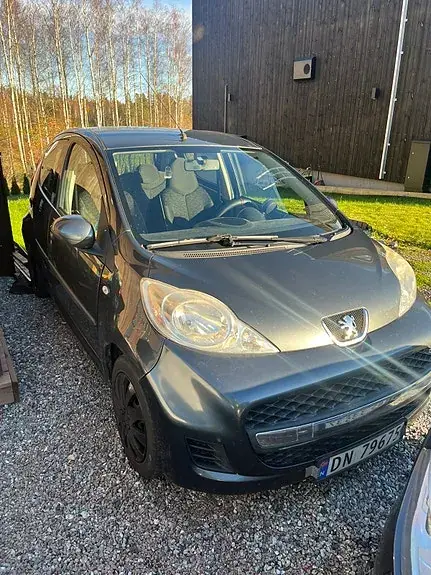 Peugeot 107 2012 photo 4