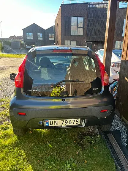 Peugeot 107 2012 photo 3