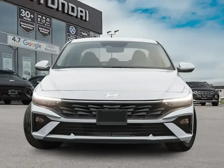 Hyundai Elantra 2026 photo 2