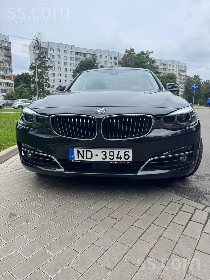 BMW 320I 2020 photo 2