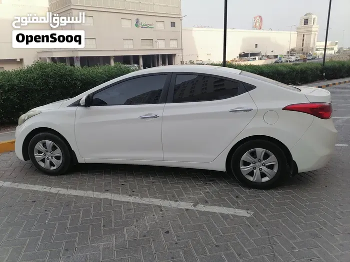 Hyundai Elantra 2013 photo 4