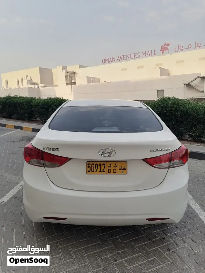 Hyundai Elantra 2013 photo 2