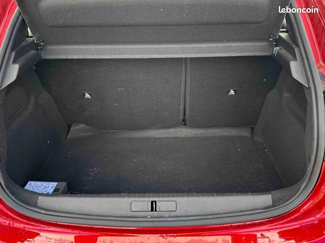 Peugeot 208 2024 photo 5
