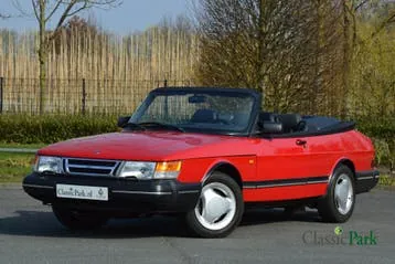 Saab 900