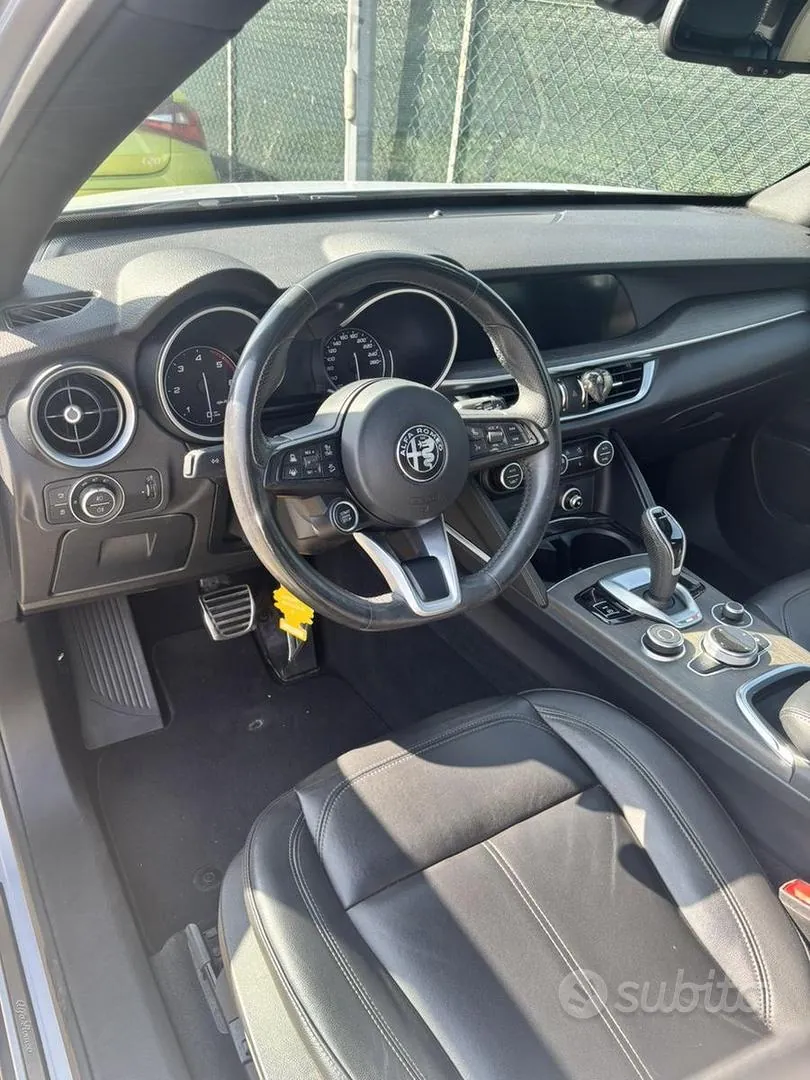 Alfa Romeo Stelvio 2022 photo 5