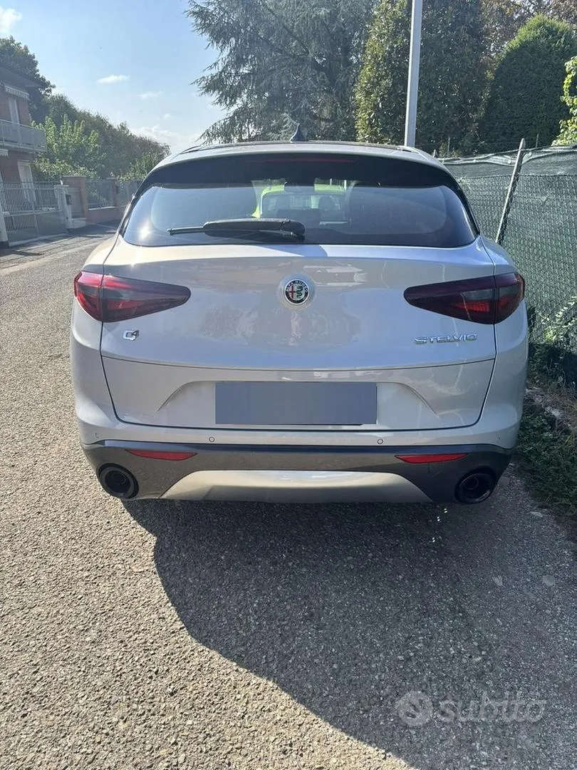 Alfa Romeo Stelvio 2022 photo 3