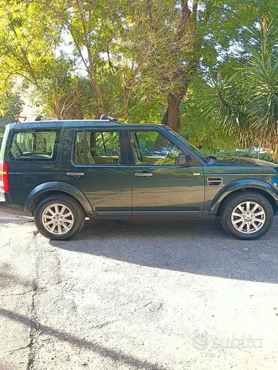 Land Rover Discovery 2009 photo 3