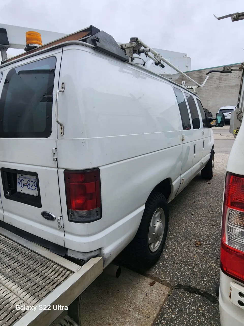 Ford E-350 2005 photo 5