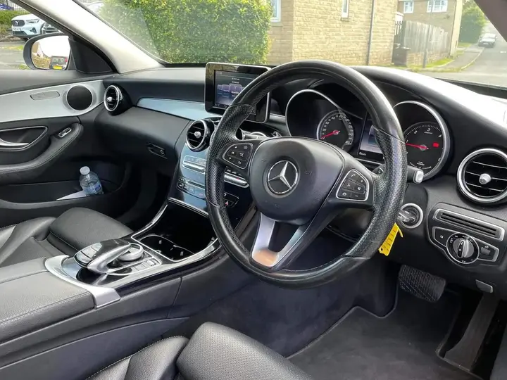 Mercedes-Benz C-Class 2016 photo 4