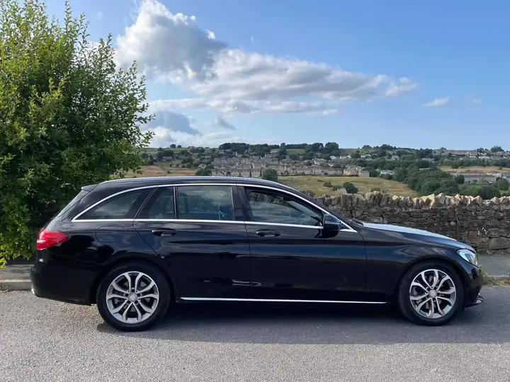 Mercedes-Benz C-Class 2016 photo 3